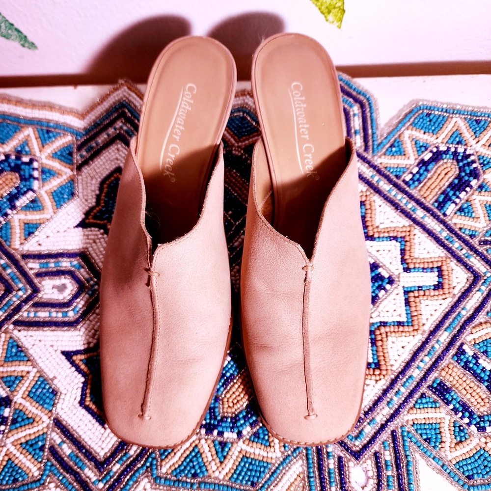 Chic Coldwater Creek Lt. Tan Mules 7